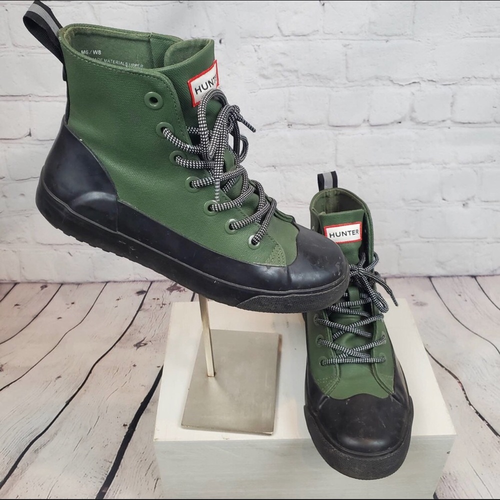 Hunter laced boots